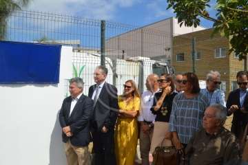 Acto de descubrimiento de la placa de la calle de Farmacéutico Francisco Artiles Betancor (Foto TA)